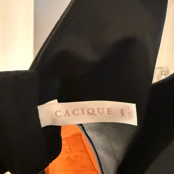 Cacique Classic Black Bra - Picture 2 of 4